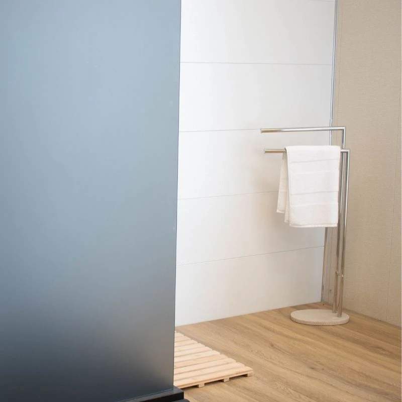 Medium Oak SPC Flooring | W/ Built In Underlay | KlickerFloor 2.2m² Pack 3 Medium Oak SPC Flooring | W/ Built In Underlay | KlickerFloor 2.2m² Pack